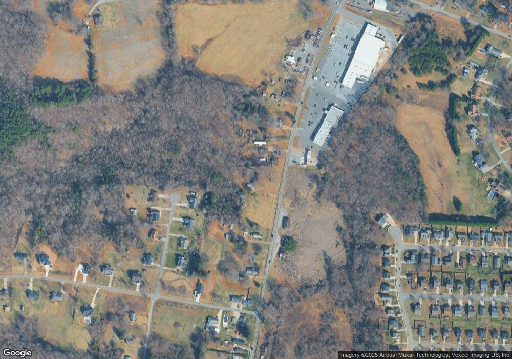 523 Turnersburg Hwy, Statesville, NC 28625 - photo 1