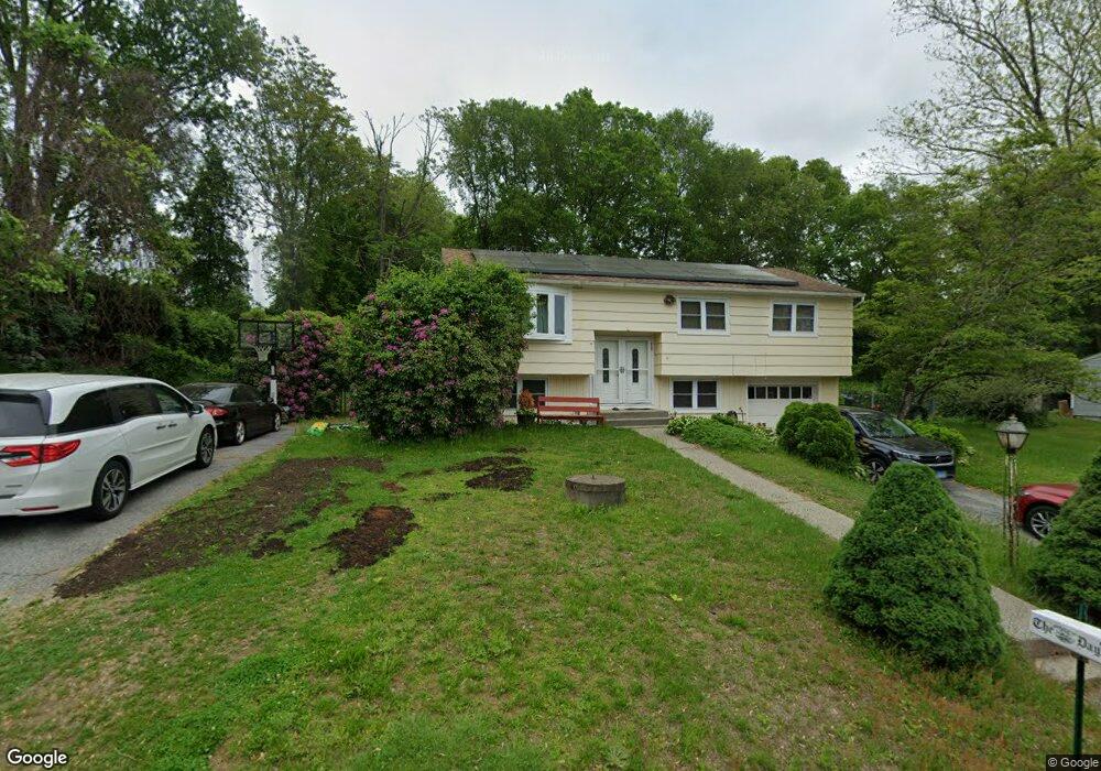 5 Willow Ln, Ledyard, CT 06339 - photo 1