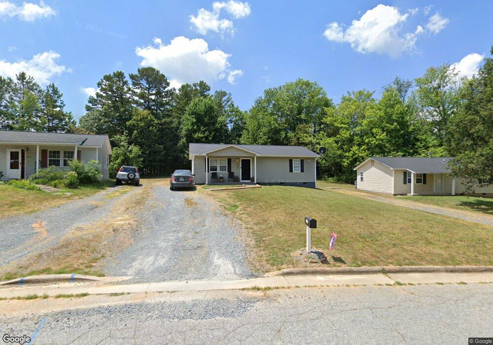 1009 Breeze Way Ct, Asheboro, NC 27203 - photo 1
