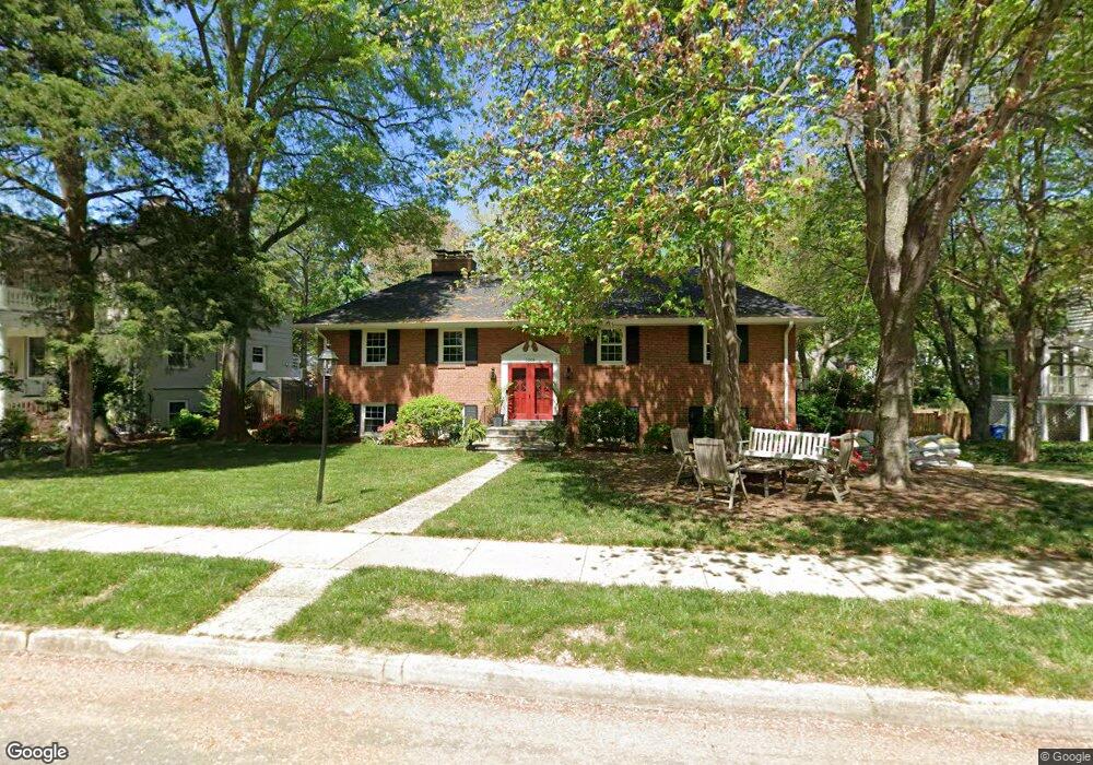 1008 Emerald Dr, Alexandria, VA 22308 - photo 1