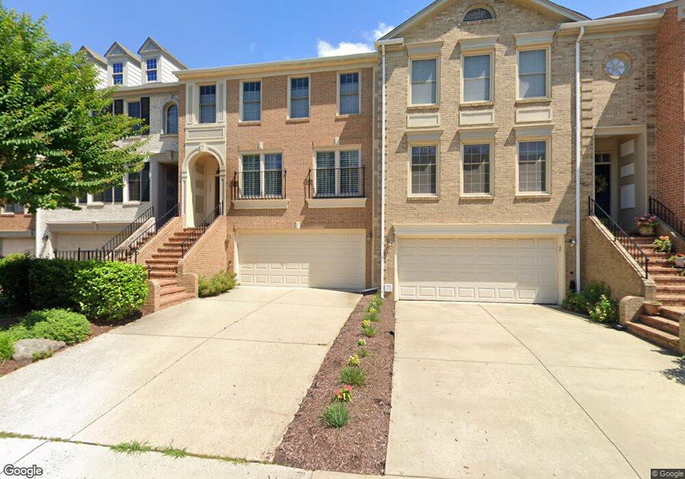 10927 Bloomingdale Dr, Rockville, MD 20852 - photo 1