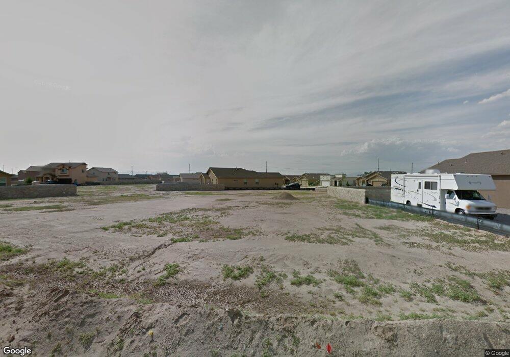 209 Flor Azucena Dr, Socorro, TX 79927 - photo 1