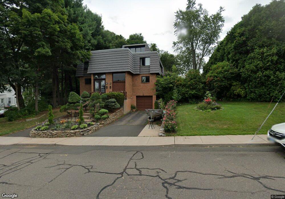 193 Hawthorne St, Manchester, CT 06042 - photo 1