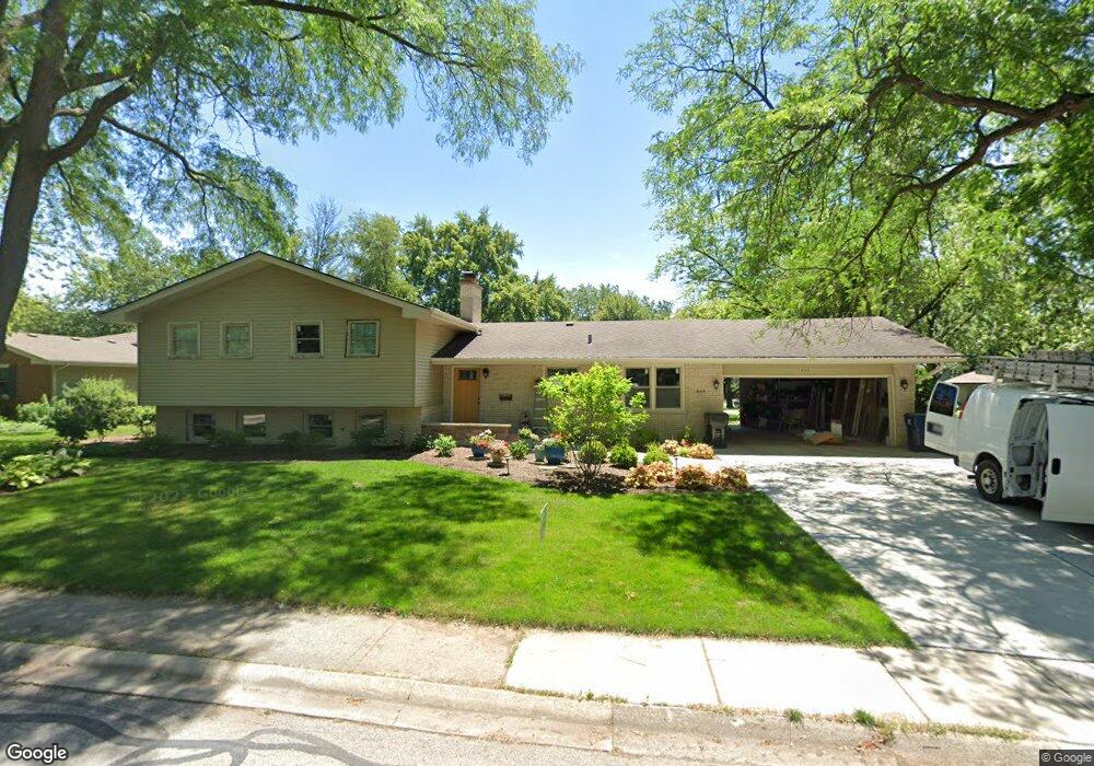 444 Spruce Dr, Naperville, IL 60540 - photo 1