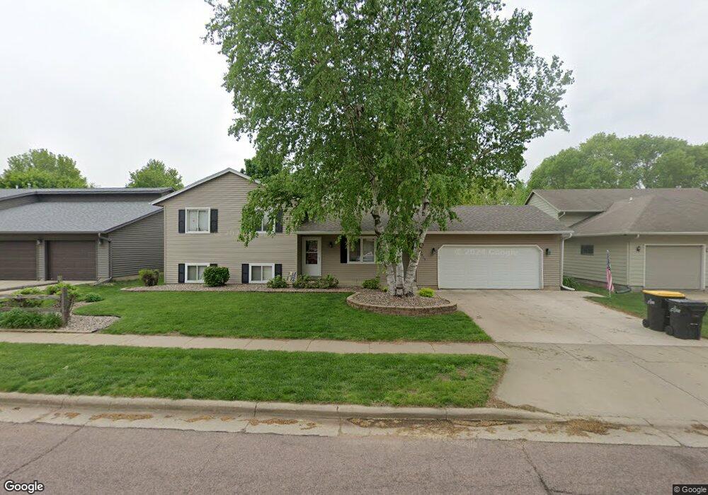 4911 E Havenhill Dr, Sioux Falls, SD 57110 - photo 1