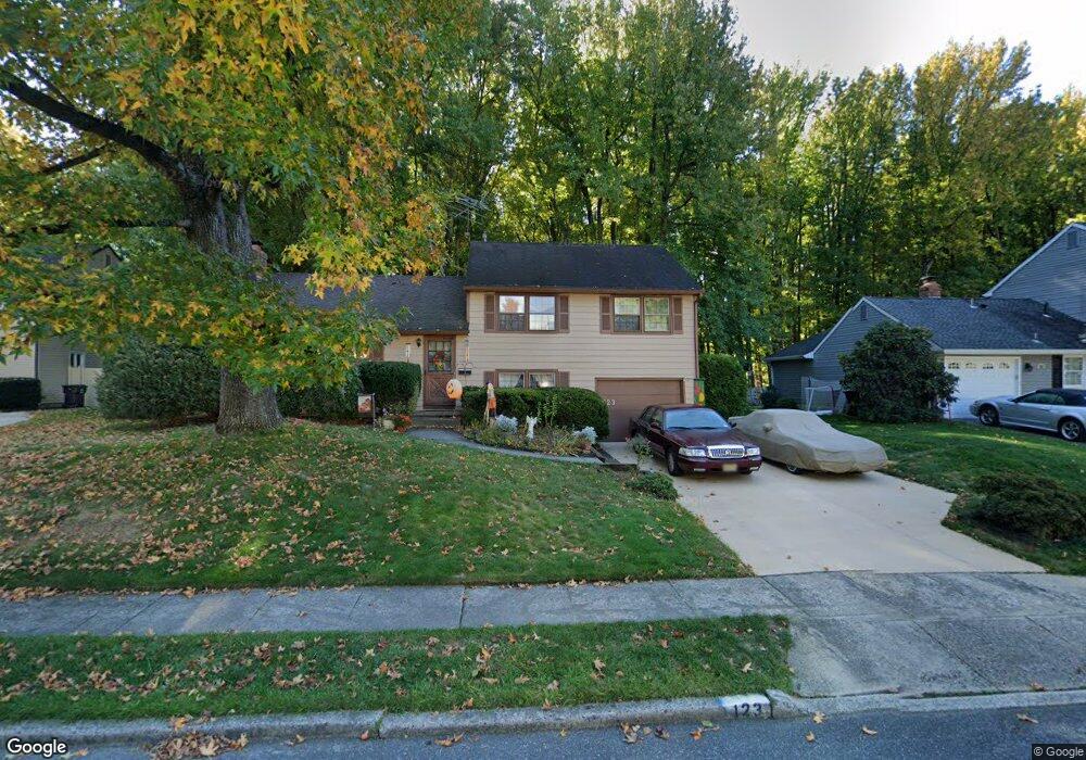 123 Fox Chase Dr, Delran, NJ 08075 - photo 1