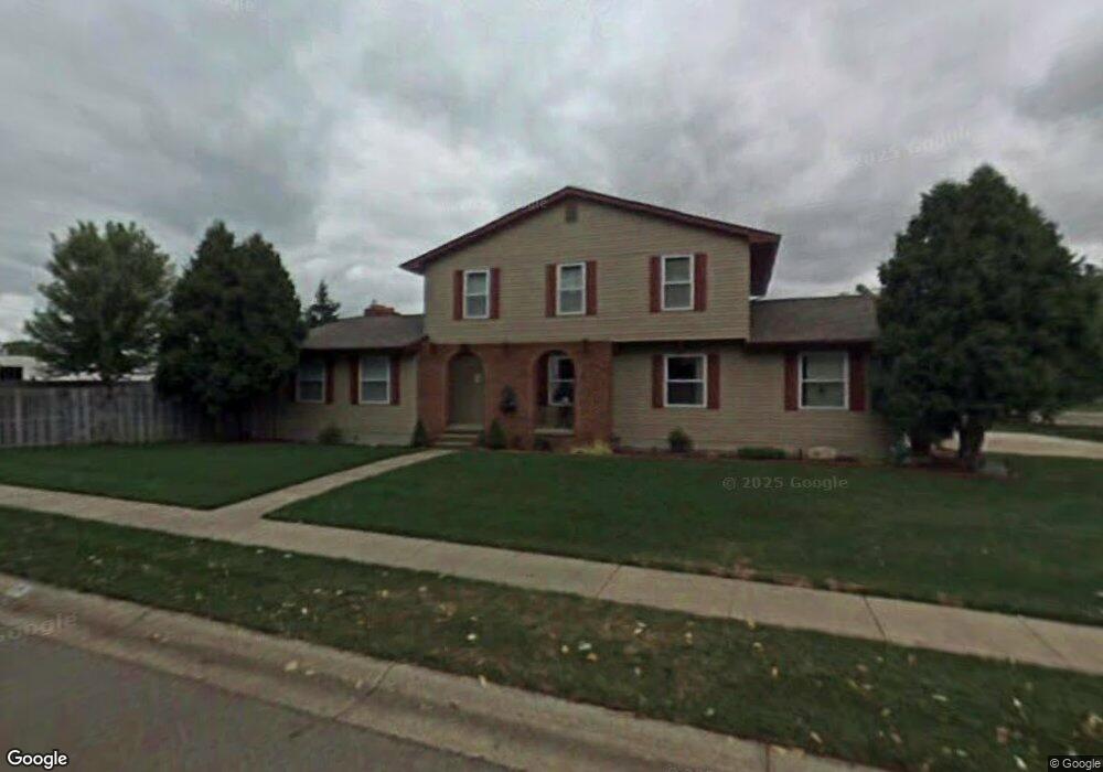 211 Riverview Blvd, Flushing, MI 48433 - photo 1