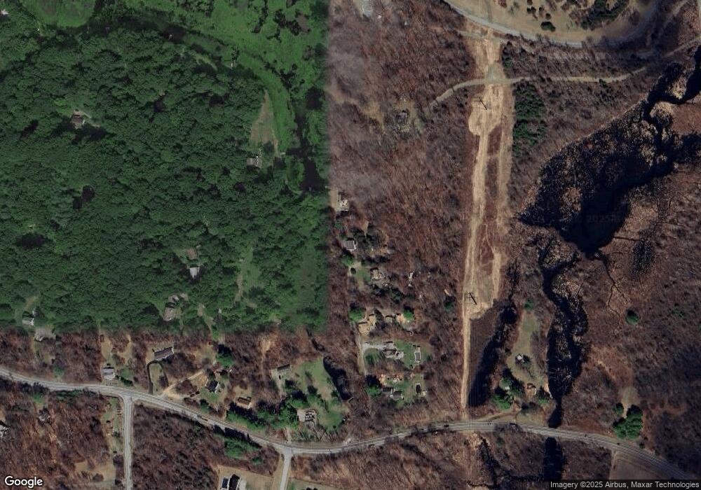 32 Bel Air Dr, Rhinebeck, NY 12572 - photo 1