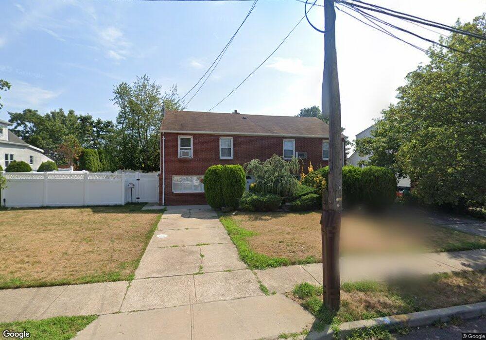 909 3rd Ave, Franklin Square, NY 11010 - photo 1