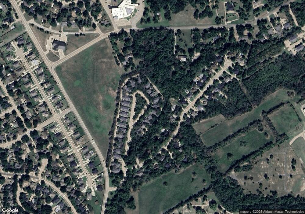 905 Oak Creek Ct, Ennis, TX 75119 - photo 1