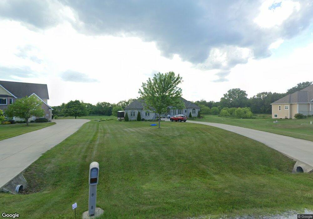 W269N5143 Carlene Dr, Pewaukee, WI 53072 - photo 1