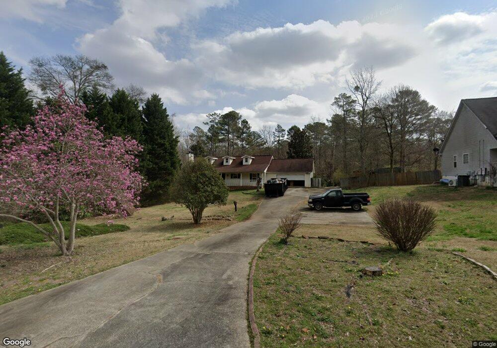 748 Creek View Dr, Hoschton, GA 30548 - photo 1