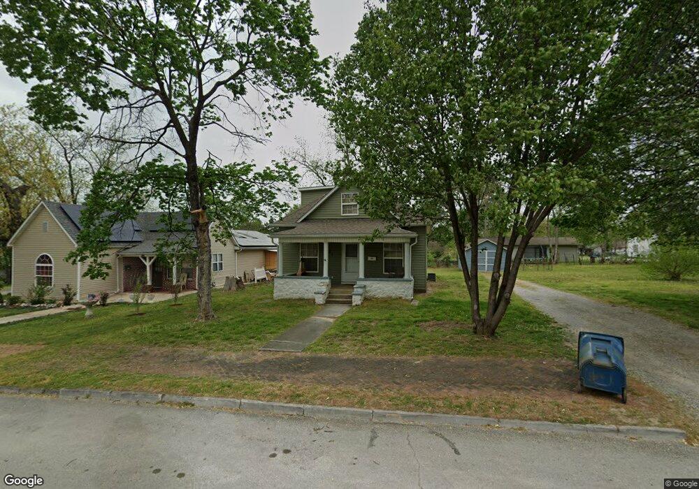 1121 W Chestnut St, Carthage, MO 64836 - photo 1