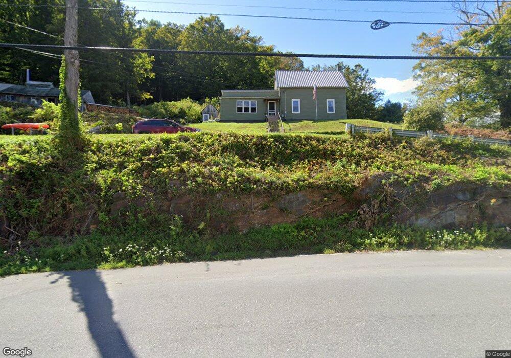 122 Tunnel St, Readsboro, VT 05350 - photo 1