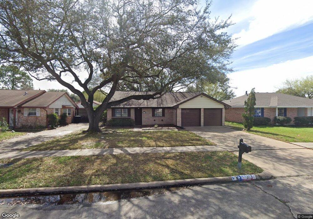 5735 Hoover St, Houston, TX 77092 - photo 1