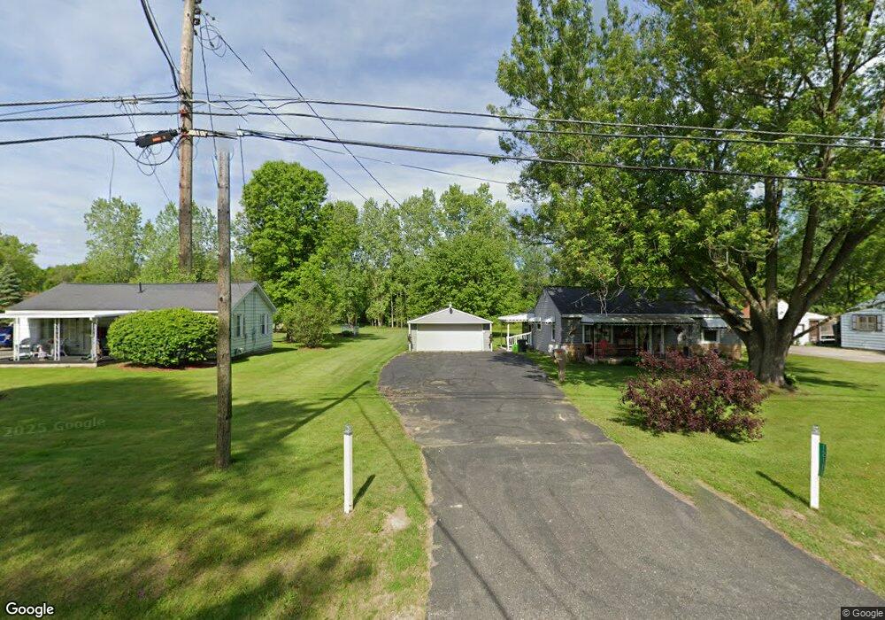 12189 N Linden Rd, Clio, MI 48420 - photo 1