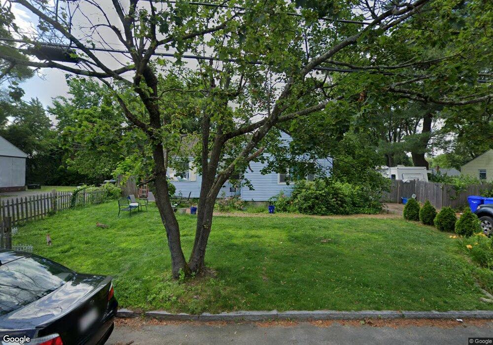 207 Cherokee Dr, Springfield, MA 01109 - photo 1