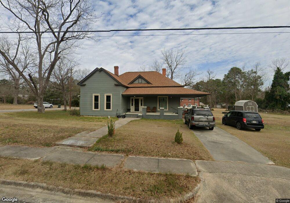 426 E Main St, Uvalda, GA 30473 - photo 1