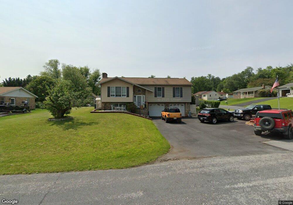 575 Wile Cir, Fayetteville, PA 17222 - photo 1