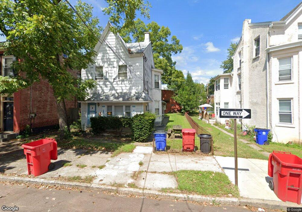 325 Chestnut St, Pottstown, PA 19464 - photo 1