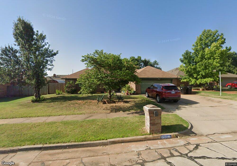 1312 SE 2nd St, Moore, OK 73160 - photo 1
