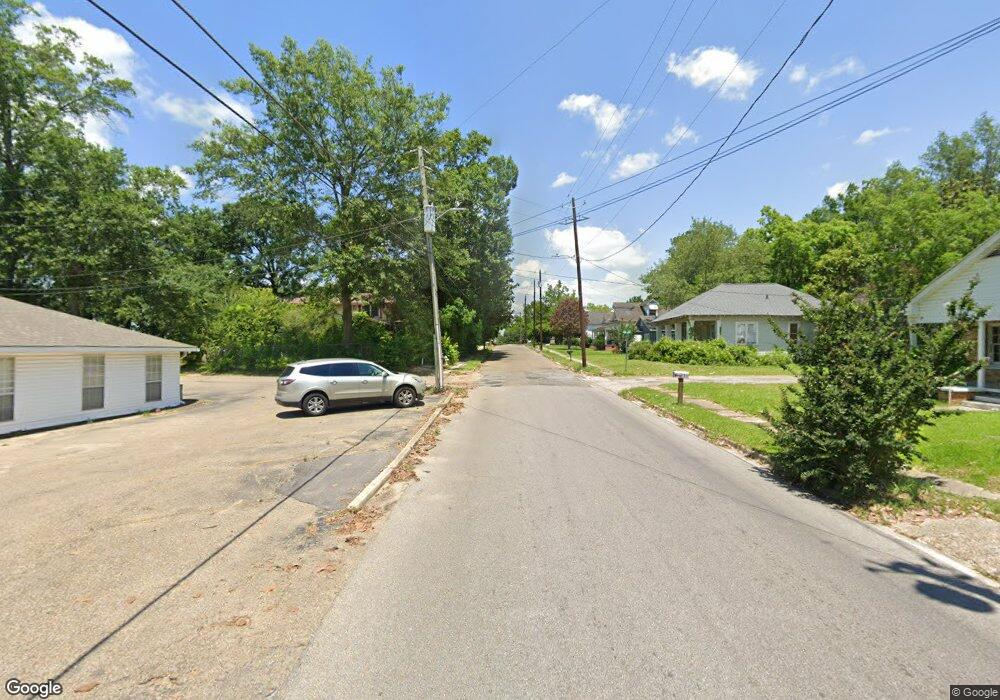 729 N 15th Ave, Laurel, MS 39440 - photo 1