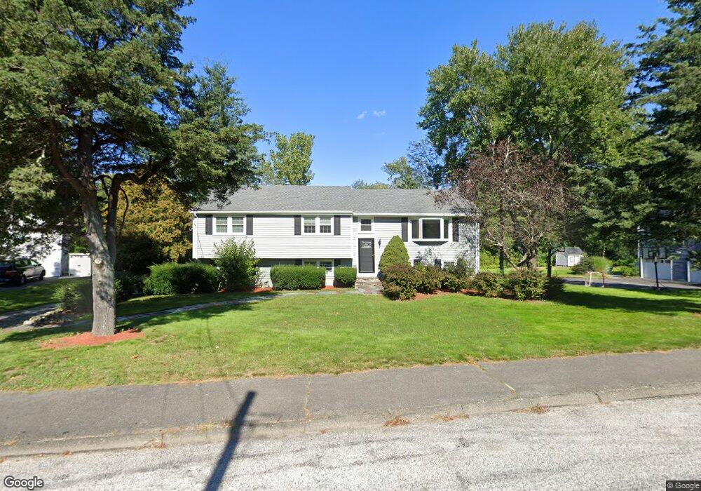 14 Juniper Ln, Medfield, MA 02052 - photo 1