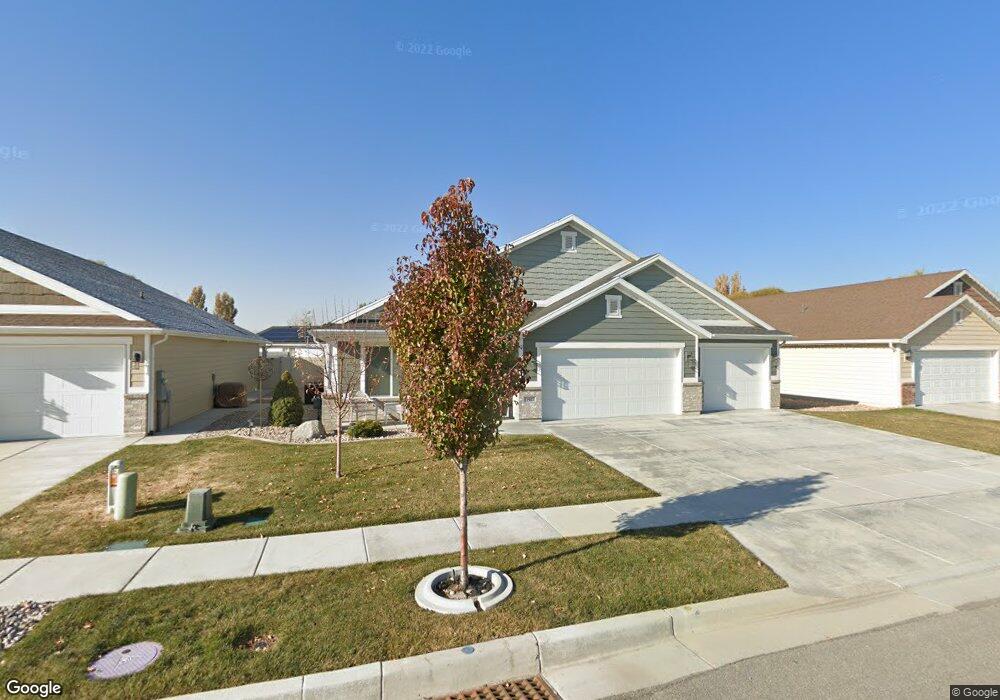 1907 N 2350 W, Clinton, UT 84015 - photo 1
