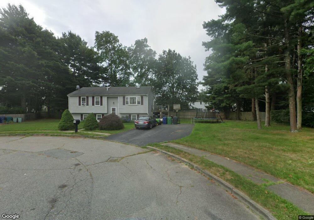 32 Deirdra Ct, Warwick, RI 02889 - photo 1