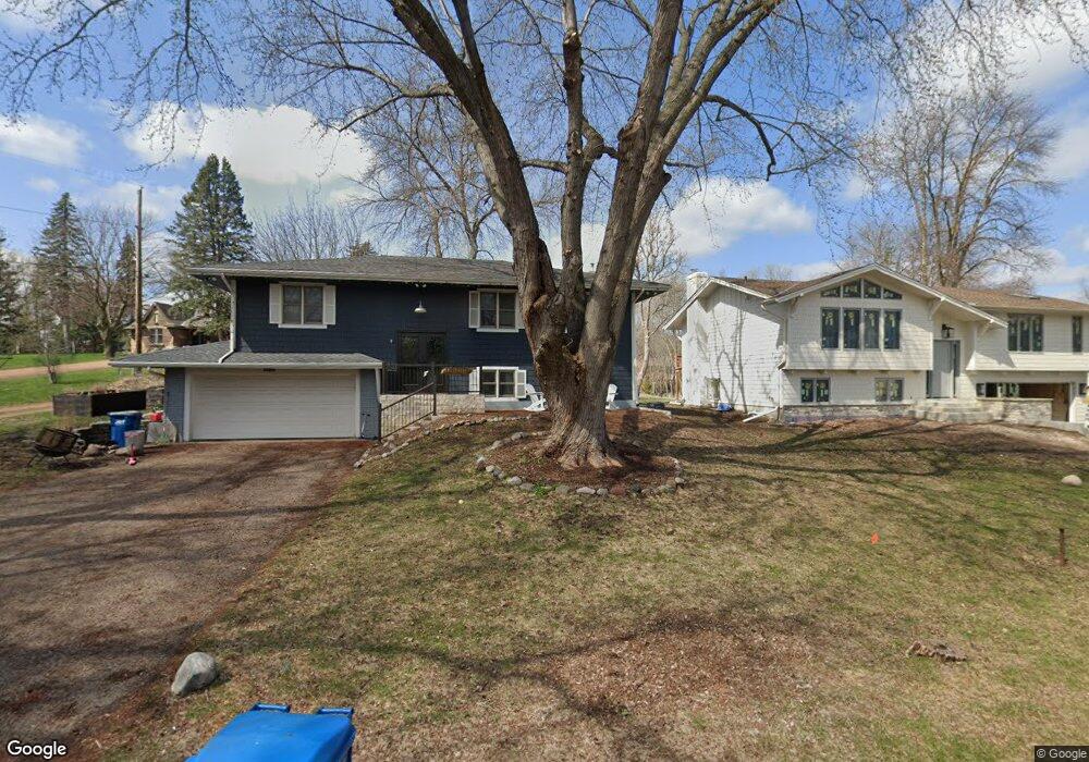 540 Division St, Excelsior, MN 55331 - photo 1
