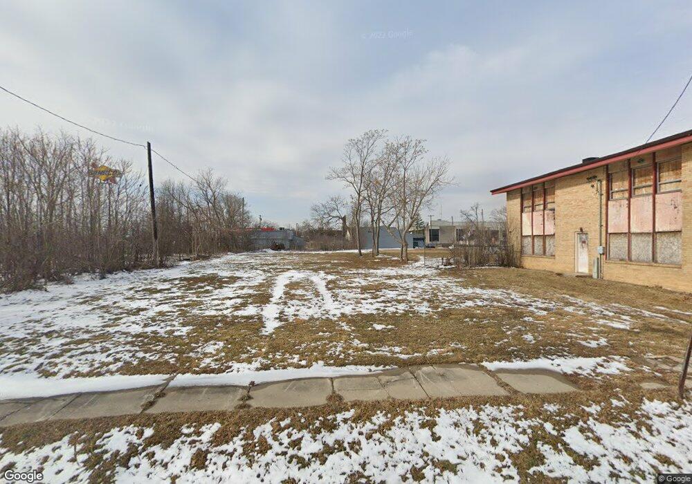 1208 Harrison St, Flint, MI 48502 - photo 1