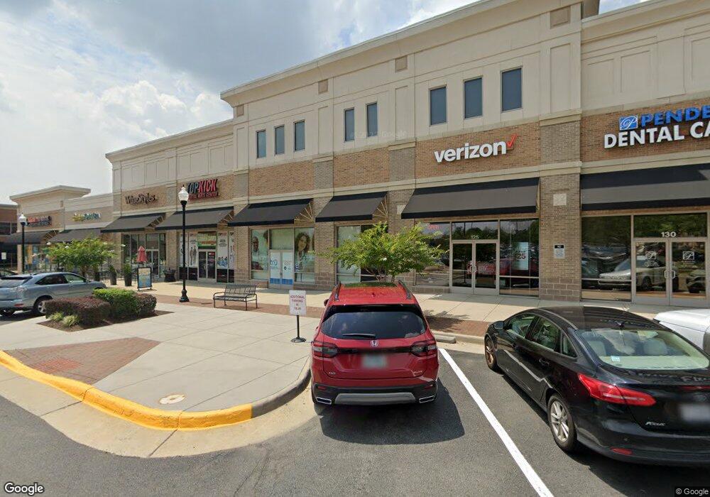 25031 Riding Plaza unit 110, Chantilly, VA 20152 - photo 1