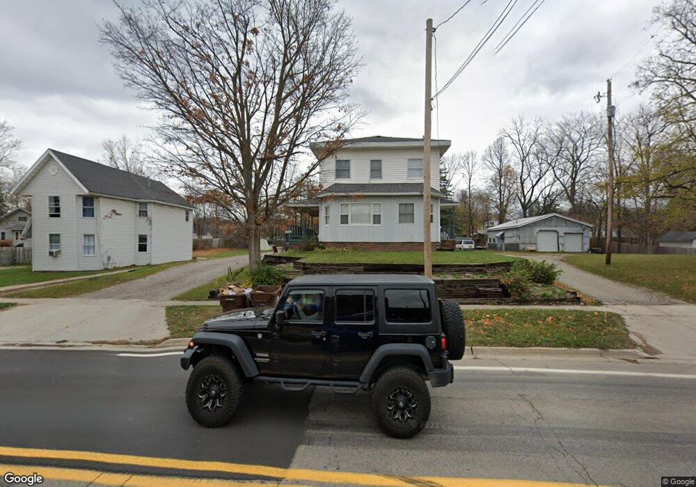 422 E Lincoln Ave unit 4, Ionia, MI 48846 - photo 1