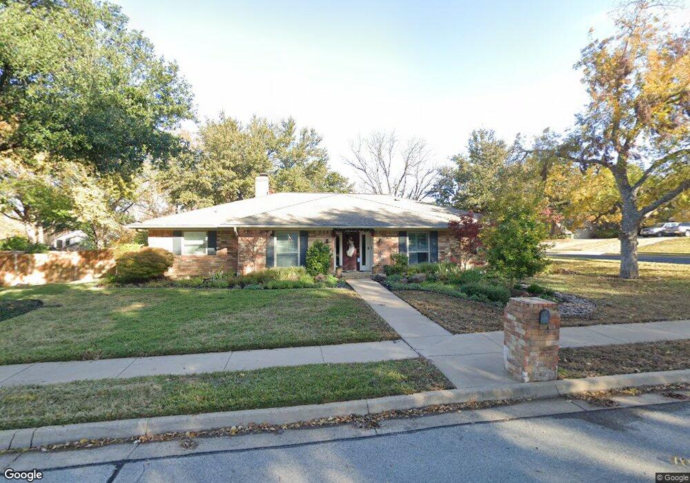 1705 Wimbleton Dr, Bedford, TX 76021 - photo 1