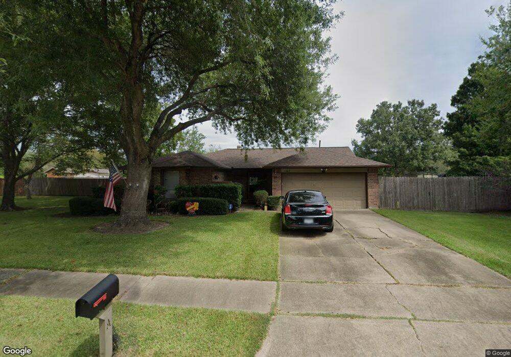 1202 Osborne Dr, Friendswood, TX 77546 - photo 1