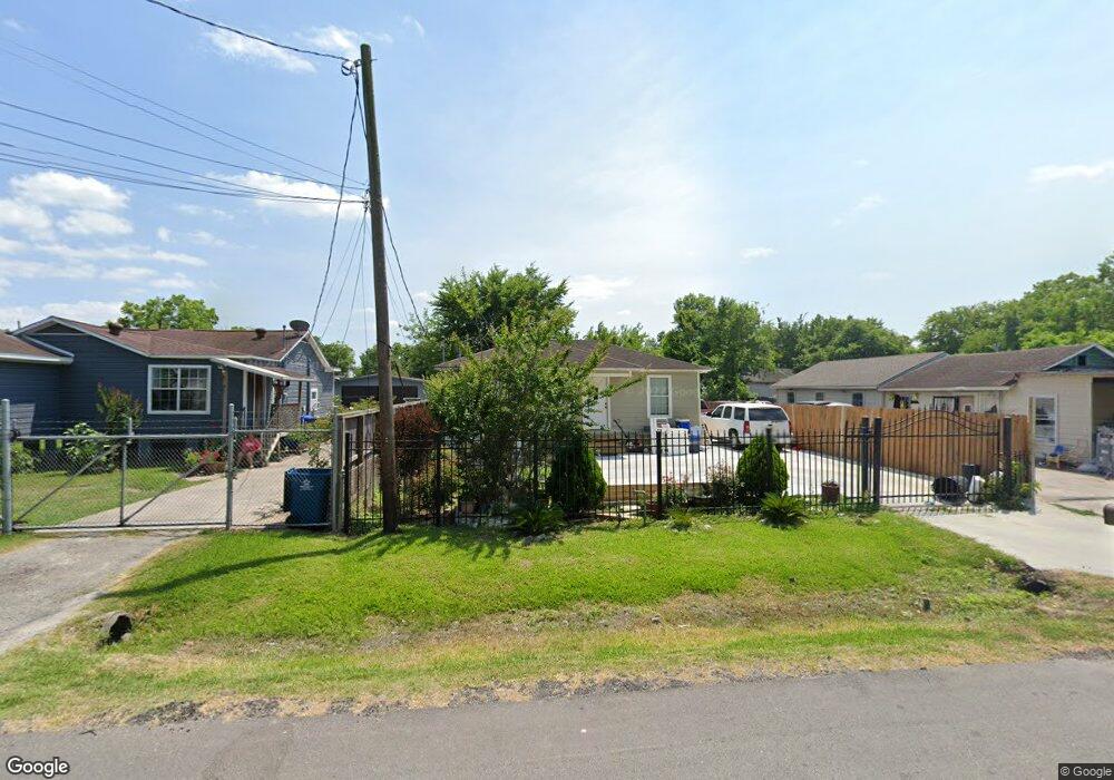 4422 Trenton Rd, Houston, TX 77093 - photo 1