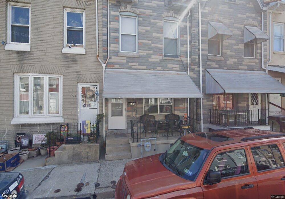 921 Moss St, Reading, PA 19604 - photo 1