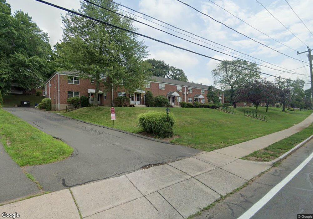 1036 Trout Brook Dr, West Hartford, CT 06119 - photo 1