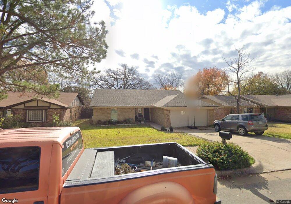 704 Mountain Laurel Ln, Bedford, TX 76021 - photo 1