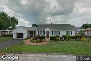 8 Fletcher St, Worcester, MA 01604