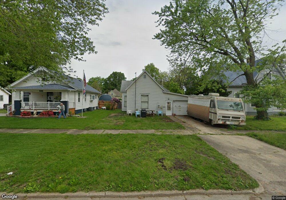 804 Edgar Ave, Mattoon, IL 61938 - photo 1