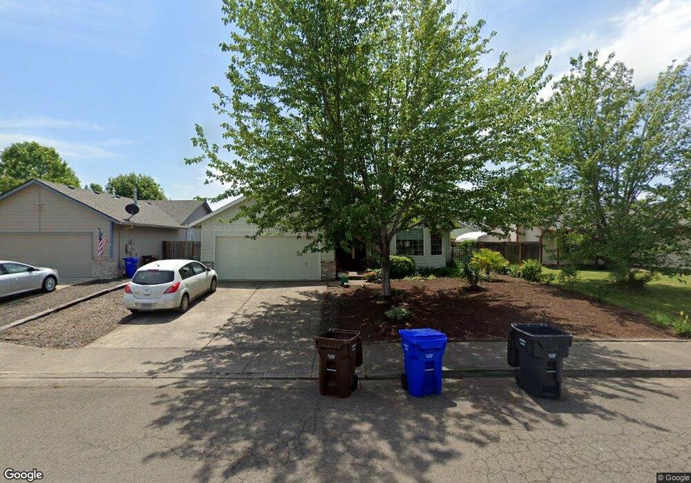 1048 Meadow Dr unit 1, Molalla, OR 97038 - photo 1