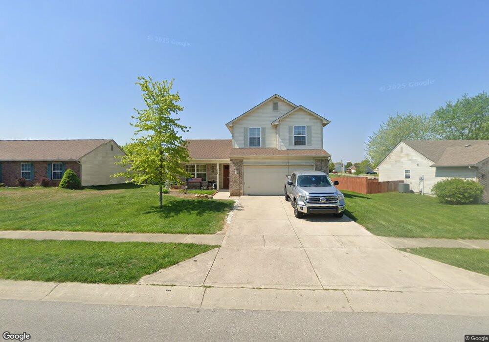 574 Lake Crossing Ln, Franklin, IN 46131 - photo 1