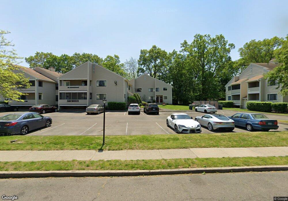 35 Lance Cir, Bridgeport, CT 06606 - photo 1