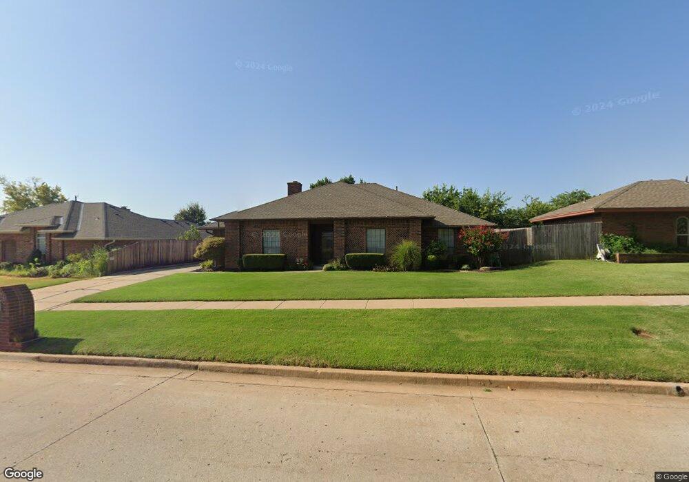 1604 E Main St, Moore, OK 73160 - photo 1