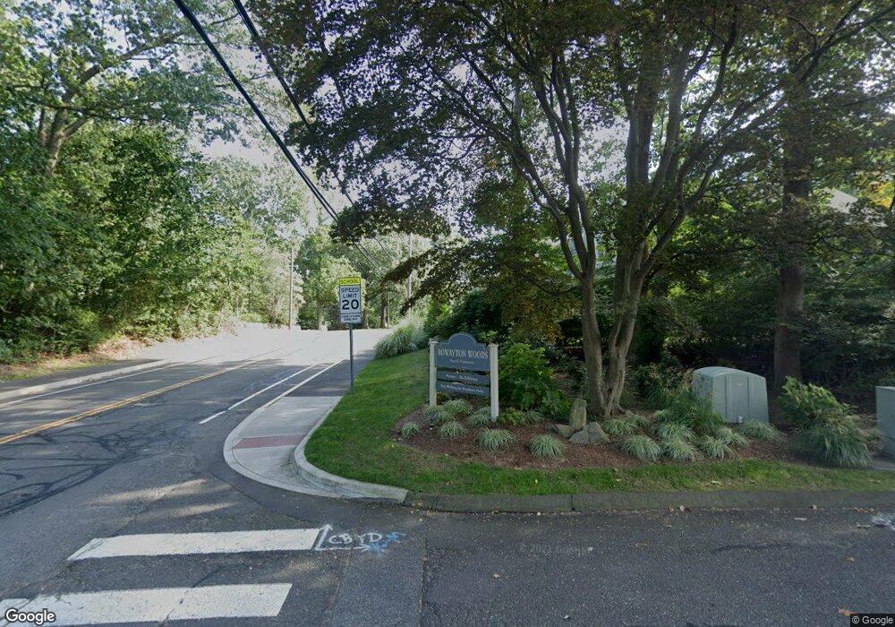 2 Rowayton Woods Dr, Norwalk, CT 06854 - photo 1