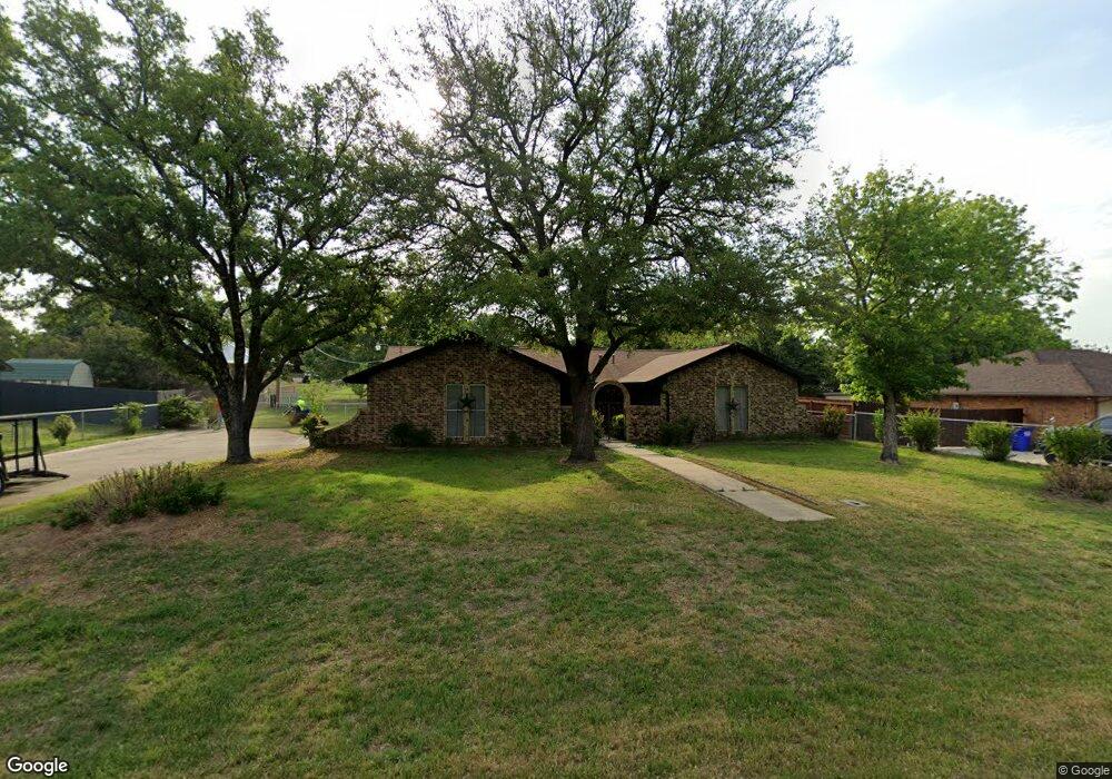 712 Vickie Dr, Azle, TX 76020 - photo 1