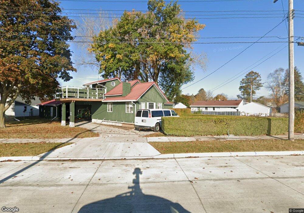 2144 Roosevelt Ave, Two Rivers, WI 54241 - photo 1