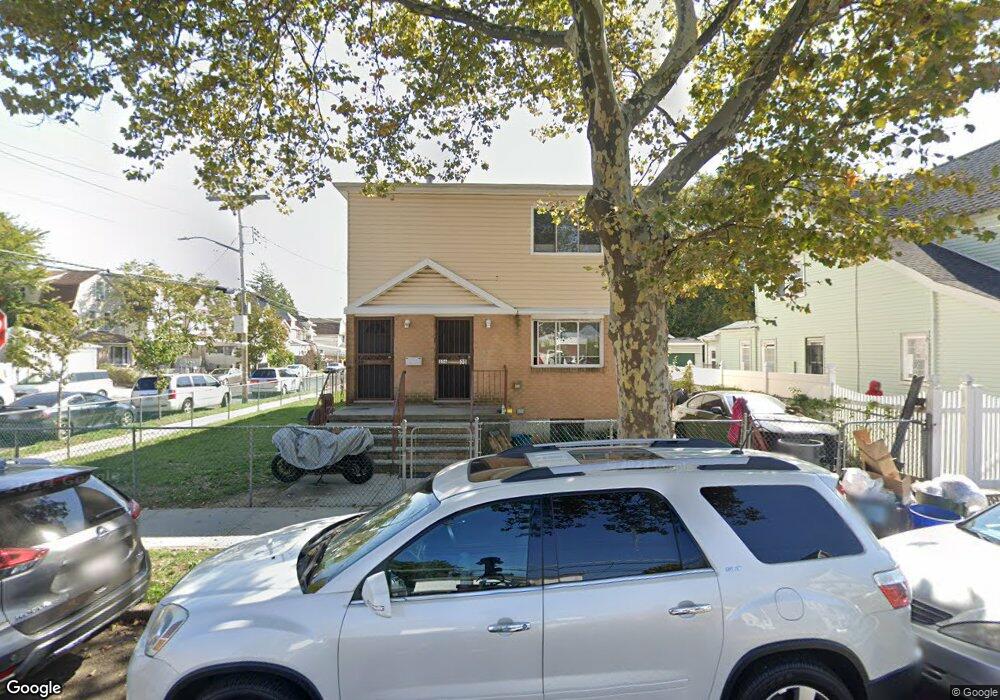 15620 111th Ave, Jamaica, NY 11433 - photo 1