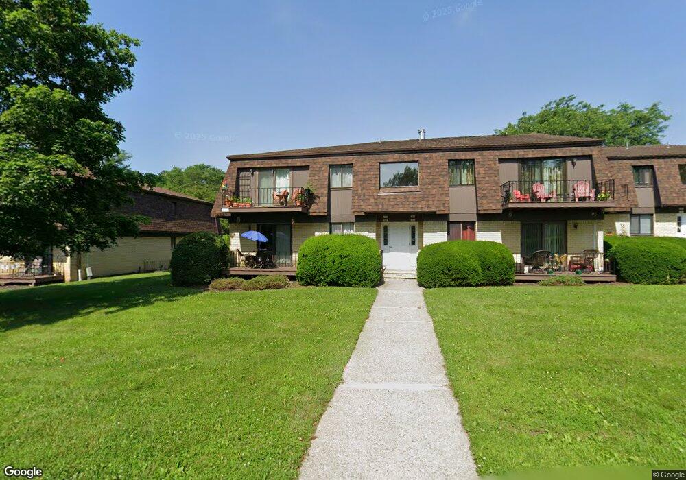 201 Cherry Hill Dr, Poughkeepsie, NY 12603 - photo 1